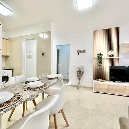 Vivienda Carolina شقة سانتا كروز دي تينيريف