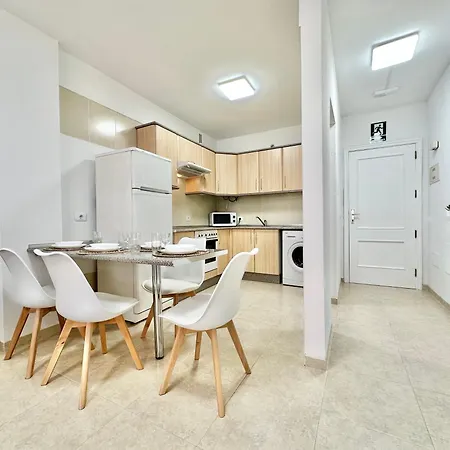 شقة Vivienda Carolina *